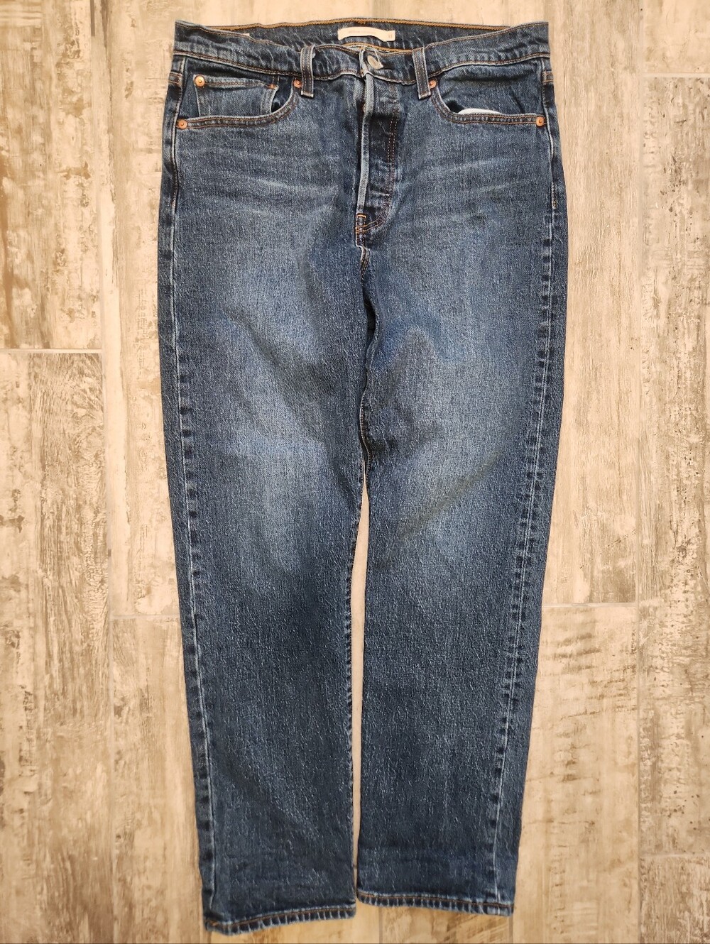Levi's Women's Wedgie Straight Fit Jeans Premium Dark Wash Size 31x30 Butt lift